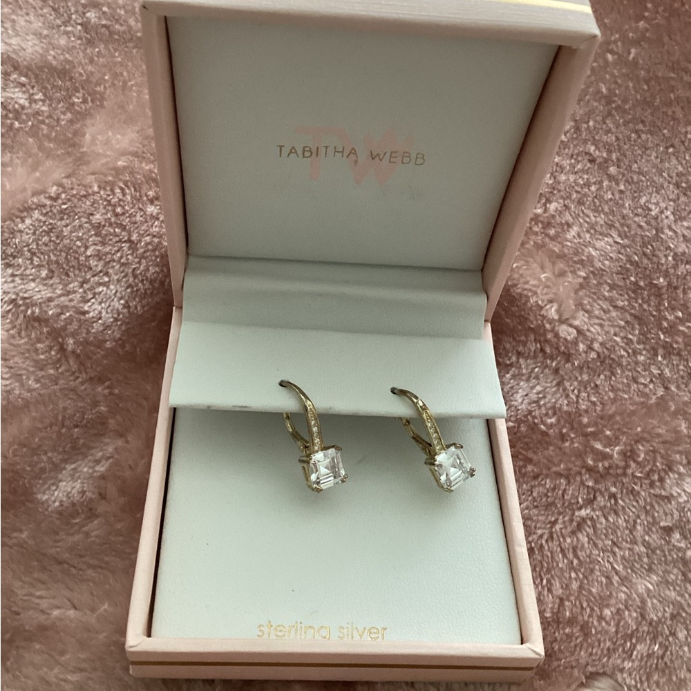 New in box Sterling silver earnings